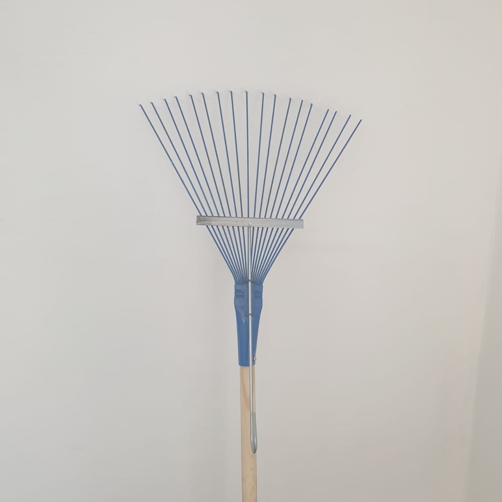 Escoba Barrehojas Con Cabo Toth